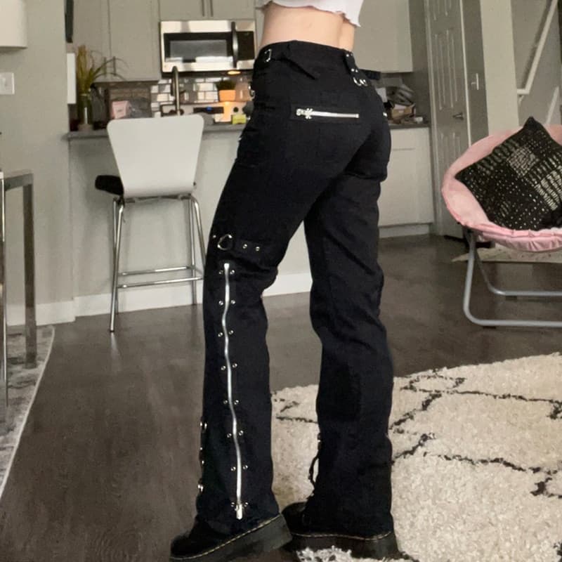 New Women Punk Rivets Zipper Pant Black Straight Jeans Gothic Low Waist Women Denim Trousers Aesthetic Streetwear Dark Academia Pants