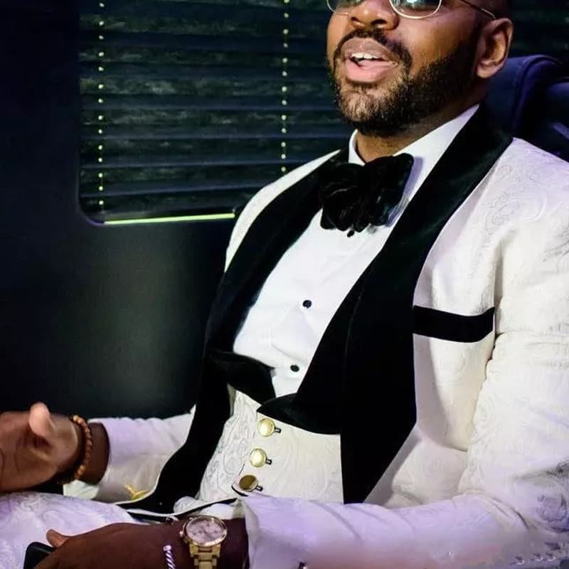 New Floral Pattern Groom Tuxedo for Wedding Dinner Slim Fit Men Suits with Black Velvet Lapel 3 Pieces African Fashion Costume