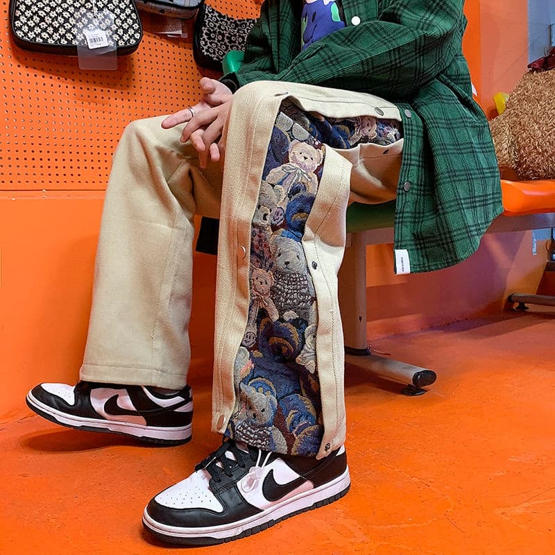 New Button Cartoon Printing Men Pants Straight High Street Trousers Trend Loose Casual Bear Streetwear Hip Hop Male Pants