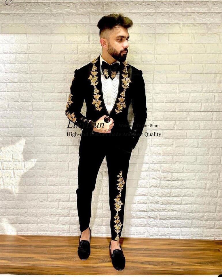 Men Black Gold Appliques Men Suits 2 Pieces Set Handsome Groom Wedding Tuxedos Slim Fit Formal Business Male Blazer Pants Outfit