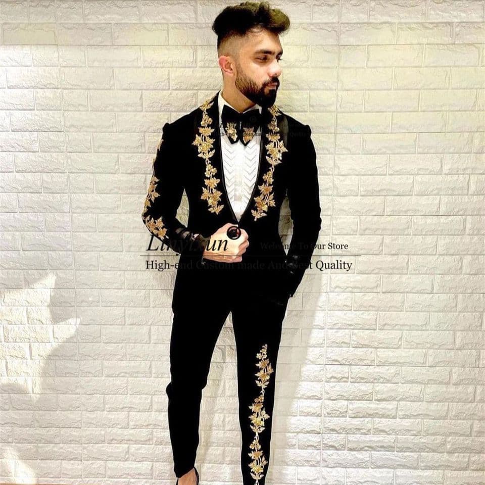 New Men Black Gold Appliques Men Suits 2 Pieces Set Handsome Groom Wedding Tuxedos Slim Fit Formal Business Male Blazer Pants Outfit